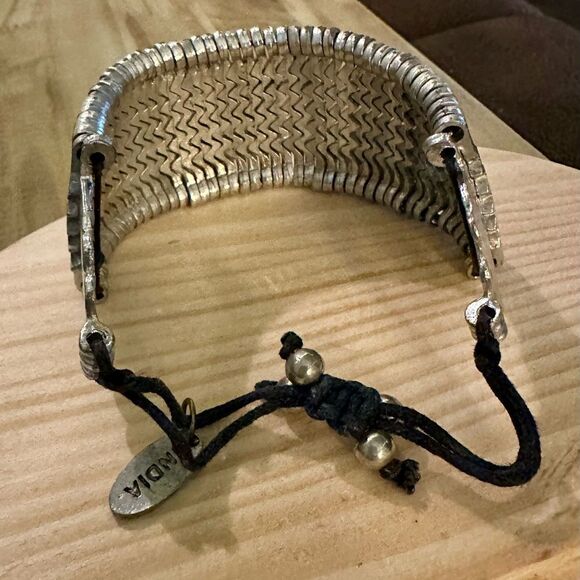 Silver Zigzag  Bracelet w/drawstring closure - Picture 3 of 5